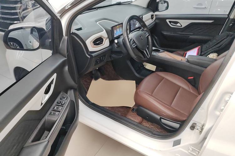 Used SOL E10X 2021 302 km Range Luxury Version 31.4 kWh