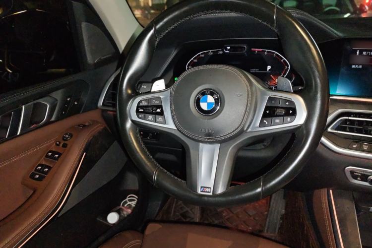 Used BMW X5 2019 xDrive40i Luxury Model with M Sport Package
