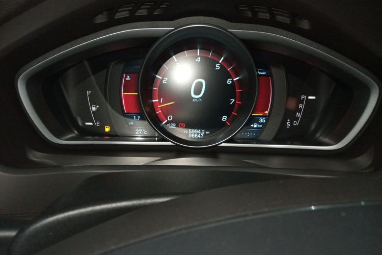 Used Volvo V40 2014 Cross Country T5 AWD Prestige Edition
