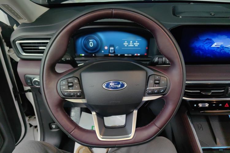 Used Ford Explorer 2023 EcoBoost 285 Four-Wheel Drive Titanium Edition 6 Seats
