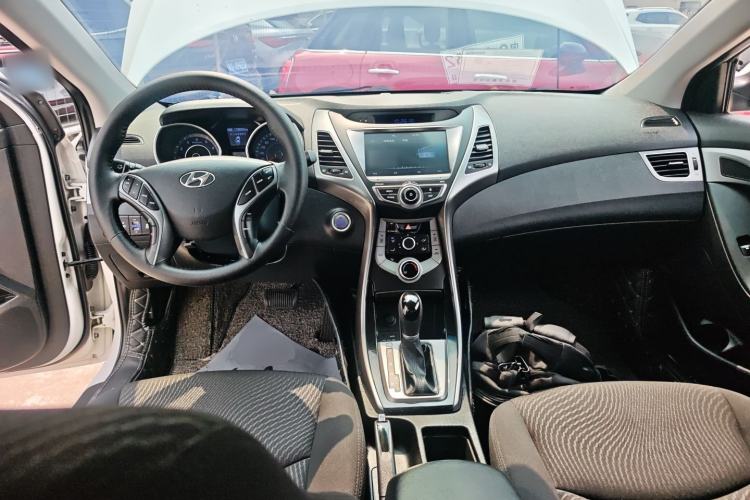 Used Hyundai Elantra (5th Generation / Langdong) 2016 1.6L Automatic Prestige Model