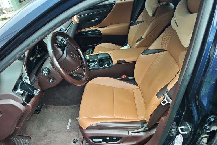 Used Lexus ES 2020 200 Excellence Edition