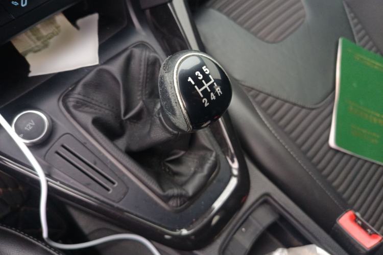 Used Ford Focus 2017 Sedan 1.6L Manual Fashion Edition Smart Drive Version
