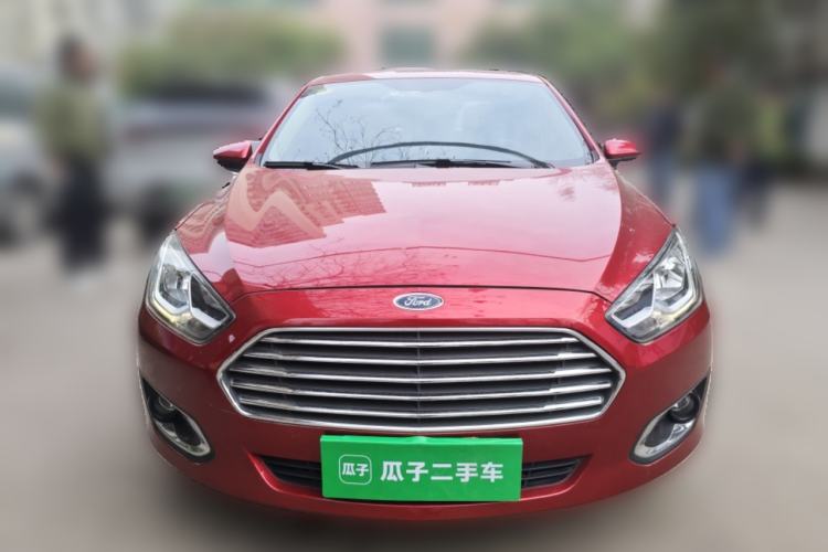 Used Ford Escort 2015 1.5L Automatic Fashion Model
