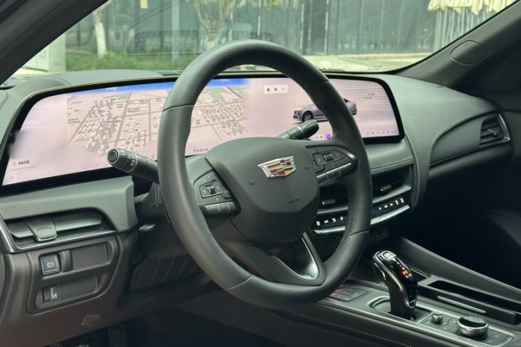 Used Cadillac CT5 2024 28T Luxury Pro Trim Interior 9