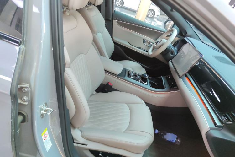 Used BYD Han 2025 DM-i Intelligent Driving Edition 125KM LiDAR Flagship Model
