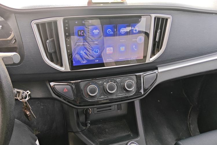 Used FORTHING Lingzhi 2022 Striving Version M5L 2.0L Basic Model 9-Seater