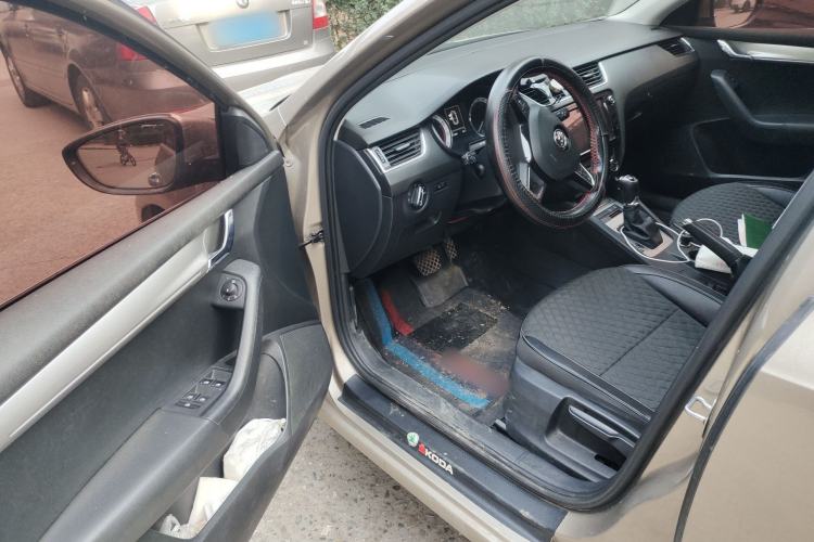 Used Skoda Octavia 2018 1.6L Automatic Luxury Edition