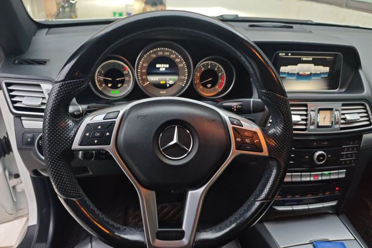 Used Mercedes-Benz E-Class 2016 E 200 Coupe Dynamic Edition Steering Wheel