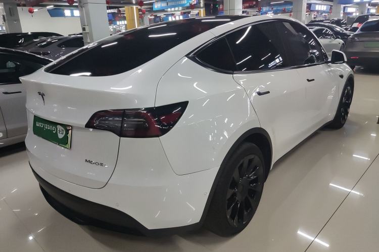 Used Tesla Model Y 2021 Long-Range All-Wheel-Drive Version