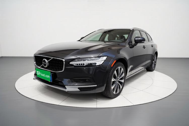 Used Volvo V90 2021 Cross Country B5 AWD Smart Range Edition