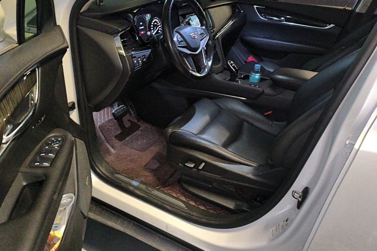 Used Cadillac XT5 2018 25T Luxury Model