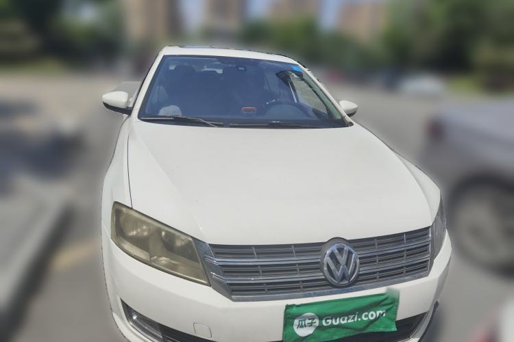 Used Volkswagen Lavida 2013 Revised Version 1.6L Automatic Luxury Edition
