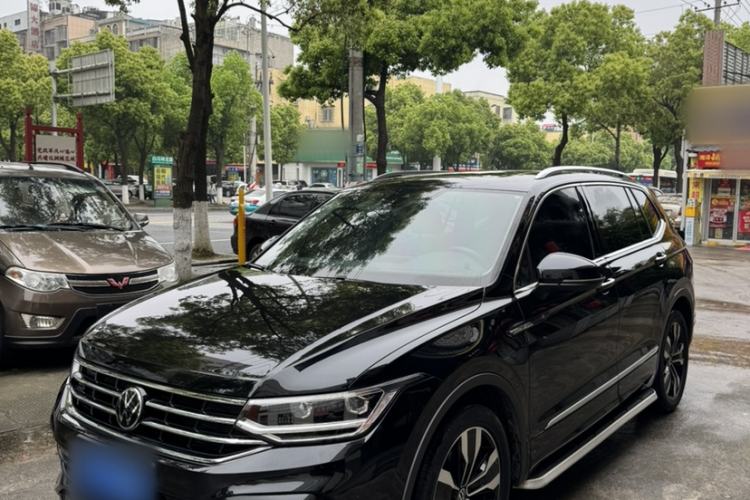 Used Volkswagen Tiguan L 2023 330TSI Automatic Two-Wheel Drive R-Line Enjoyment Edition