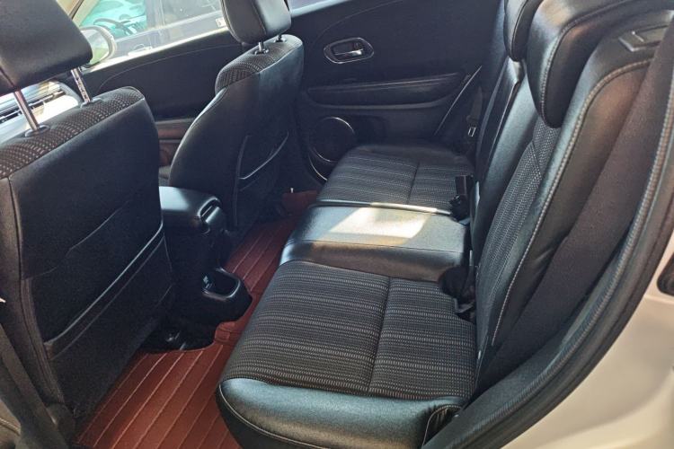 Used Honda Vezel 2015 1.8L CVT 2WD Luxury Model