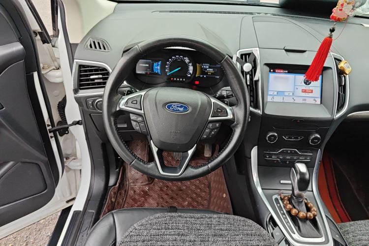 Used Ford Edge 2018 EcoBoost 245 Two-Wheel-Drive Titanium 7-Seater China V Standard
