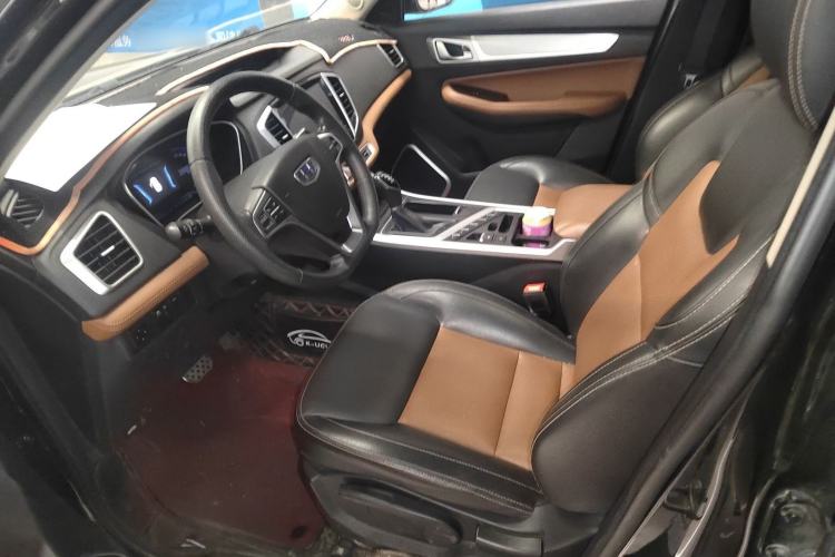 Used Geely Auto Vision X6 2019 1.4T CVT 4G Connected Luxury Version China VI Standard