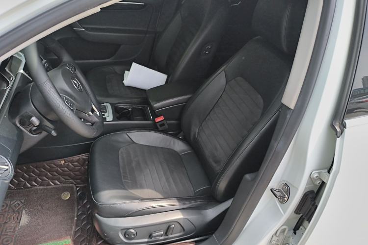 Used Volkswagen Magotan 2013 2.0 TSI Luxury Model Left Front Seat