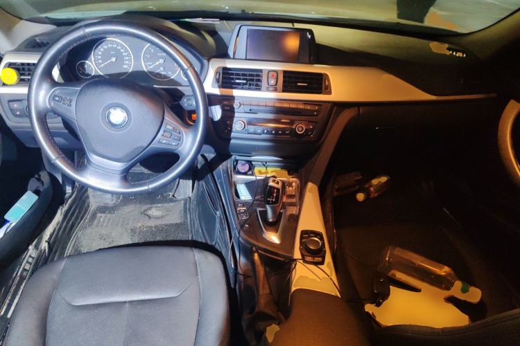 Used BMW 3 Series 2015 320i Luxury Line Stylish Edition
