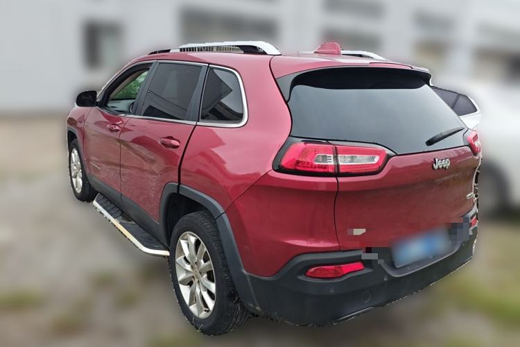 Used Jeep Cherokee 2014 2.4L Luxury Edition
