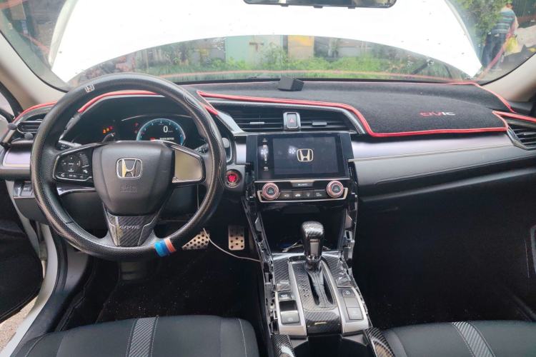 Used Honda Civic 2016 220TURBO CVT Luxury Edition
