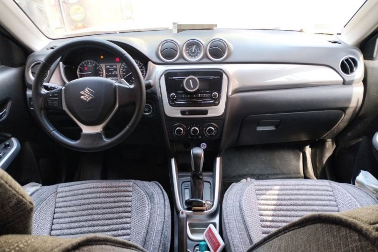 Used Suzuki Vitara 2016 1.4T Automatic Two-Wheel Drive Elite Model Interior 2