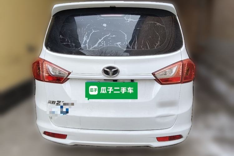 Used FAW Yingzhi 727 2016 1.5L Standard Edition Rear