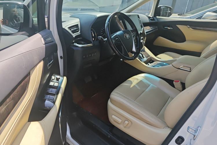 Used Toyota Alphard 2021 Dual-Motor 2.5L Premium Edition Driver Seat