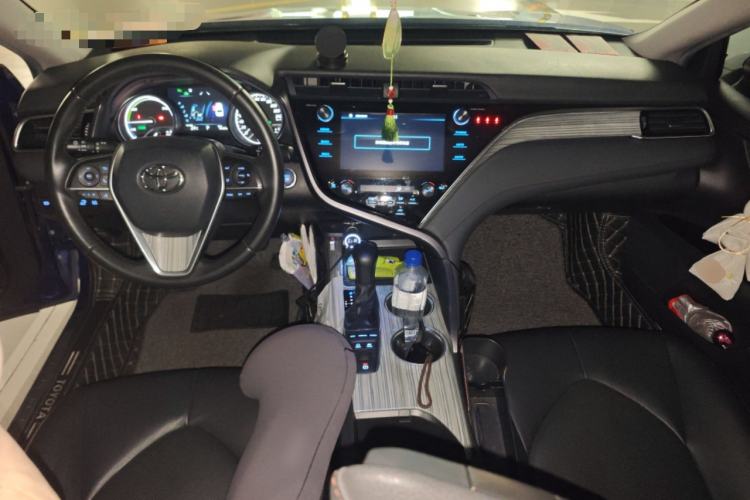 Used Toyota Camry 2019 Dual-Engine 2.5 HG Luxury Edition China VI Standard