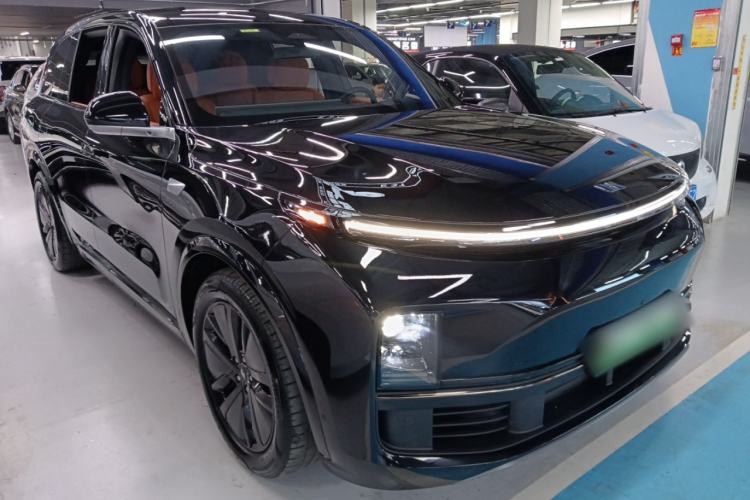 Used Li Auto L8 2024 Pro Model Exterior 1