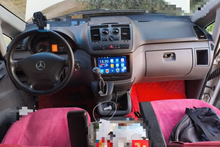 Used Mercedes-Benz Vito 2010 2.5L Elite Edition Center Console