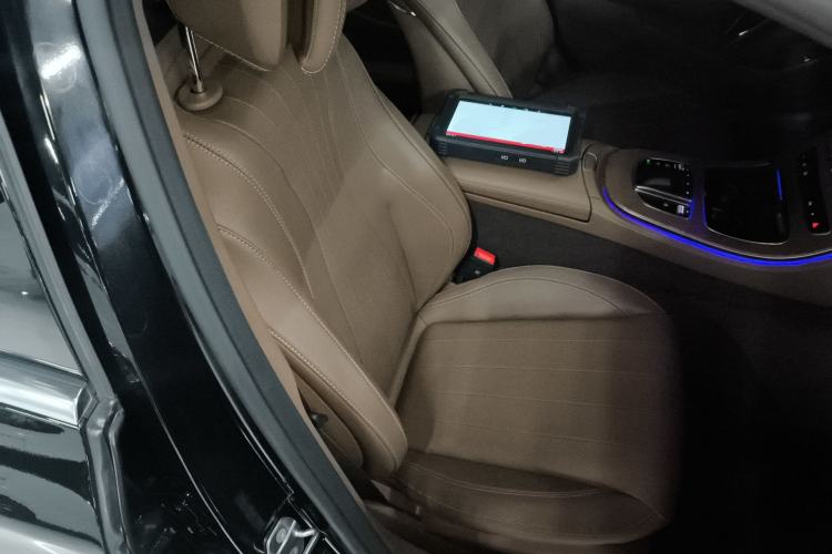 Used Mercedes-Benz E-Class 2023 Updated E 300 L Fashion Edition
