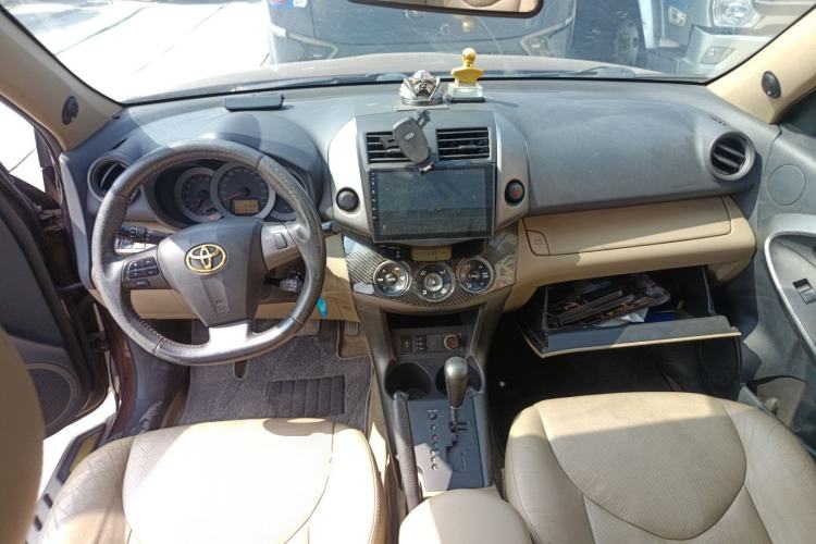 Used Toyota RAV4 2011 2.0L Automatic Luxury Edition
