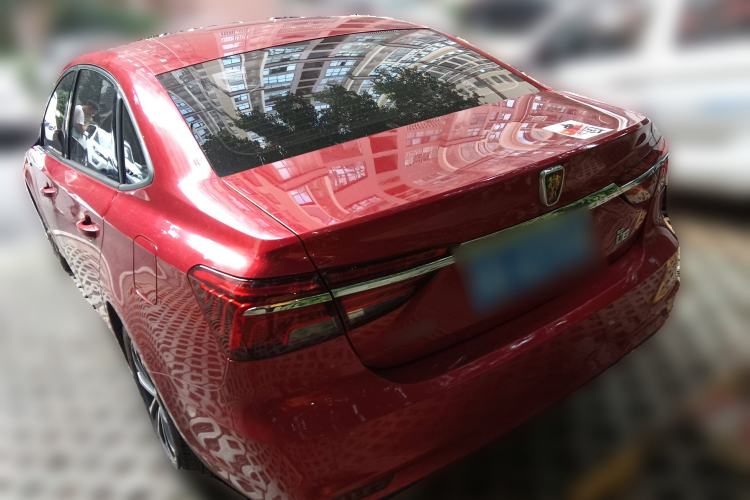 Used Roewe i6 2019 PLUS 1.6L CVT 4G Connected Luxury Deluxe Edition