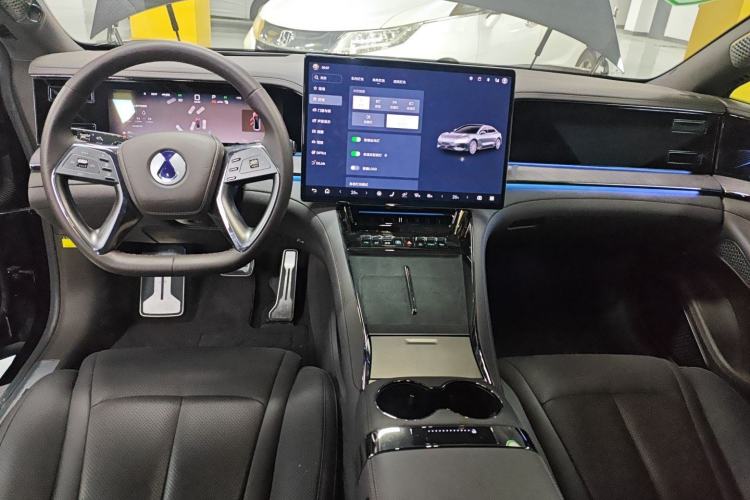 Used Denza Z9 2024 1100 km Four-Wheel Drive Max Version
