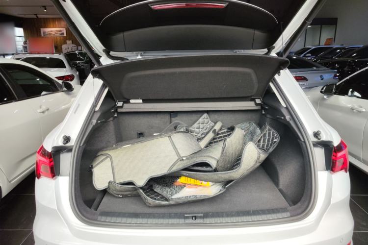 Used Audi Q3 2022 40 TFSI Fashion Dynamic Model
