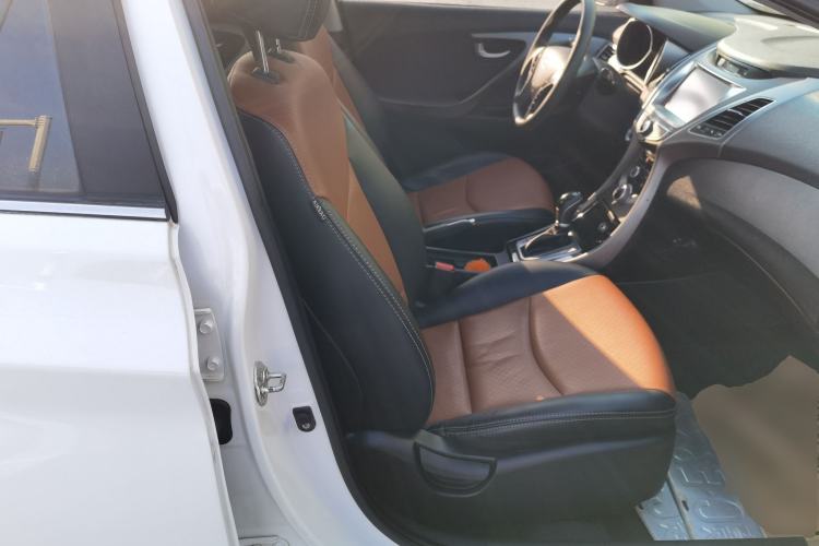 Used Hyundai Elantra (5th Generation / Langdong) 2016 1.6L Automatic Prestige Model