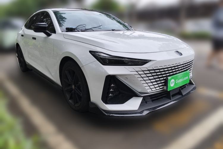 Used CHANGAN UNI-V 2022 1.5T Prestige Version
