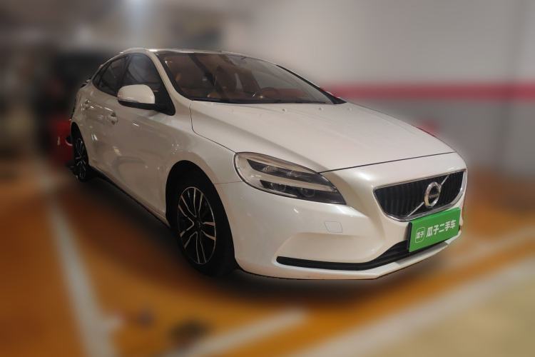Used Volvo V40 2017 T3 Zhiyi Edition