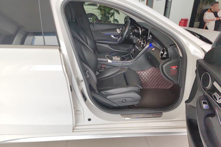 Used Mercedes-Benz C-Class 2019 C 260 L Sport Edition Right Front Seat