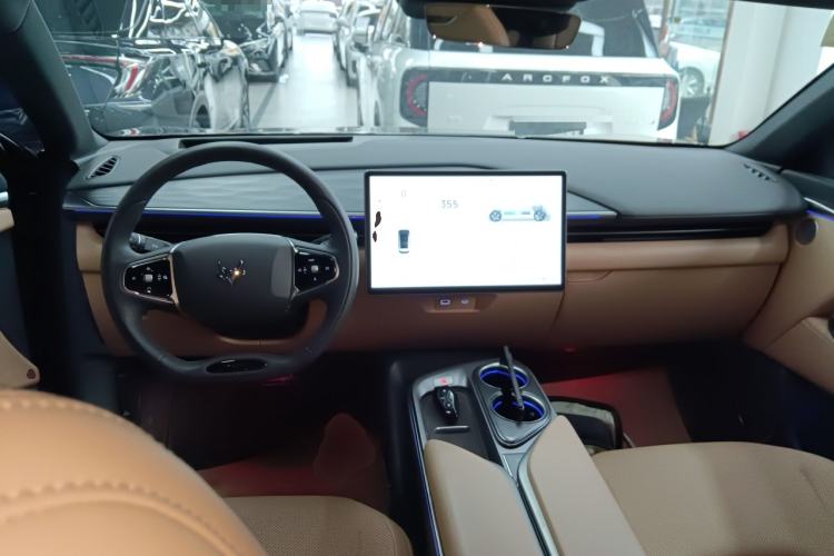 Used ARCFOX Alpha T5 2025 520 MAX
