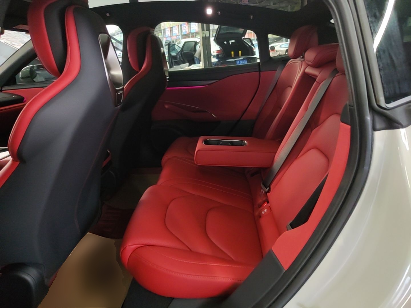 Xiaomi Auto SU7 2024 Rear-Drive Ultra-Long Range Advanced Pro-Level Intelligent Driving Version — снимка 20