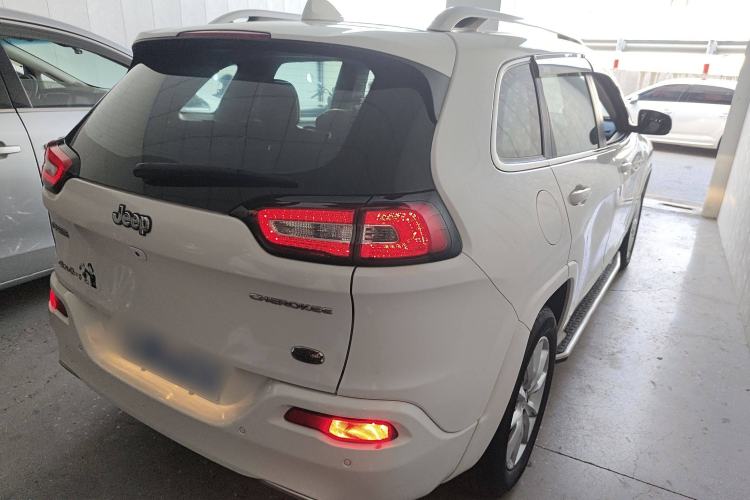 Used Jeep Cherokee 2017 2.4L Professional Smart Edition