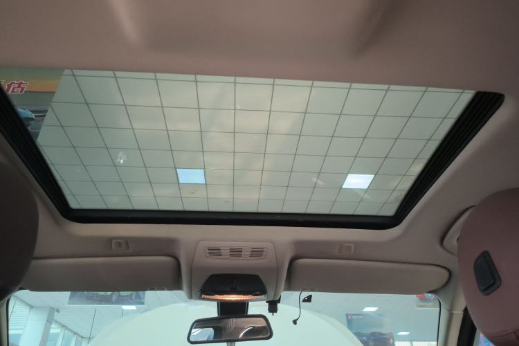 Used BMW 5 Series 2014 525Li Leading Model