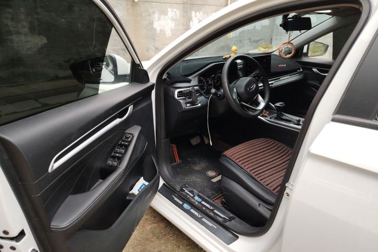 Used Geely Auto Emgrand 2023 4th Generation Champion Edition 1.5L CVT Luxury Model
