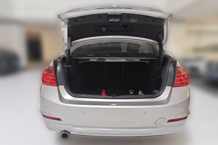 Used BMW 3 Series 2014 320Li Luxury Design Package
