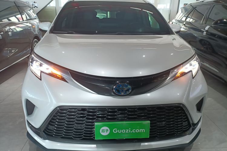 Used Toyota Granvia 2023 2.5L Hybrid Flagship VIP Edition