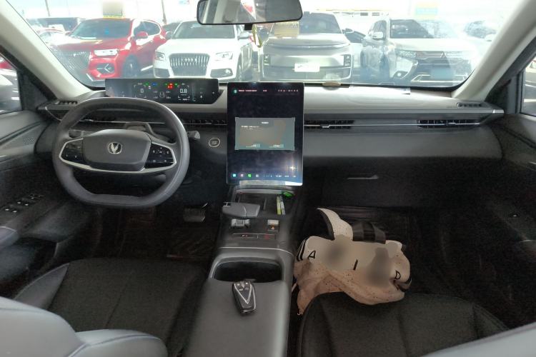 Used CHANGAN Eado DD 2023 Blue Whale NE 1.5T GDI DCT Navigation Model Center Console