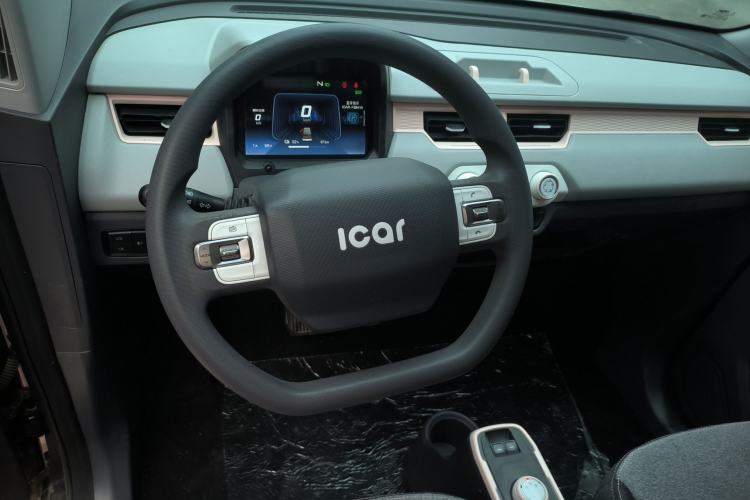 Used Chery QQ Ice Cream 2022 120km Conical Shape Lithium Iron Phosphate Steering Wheel