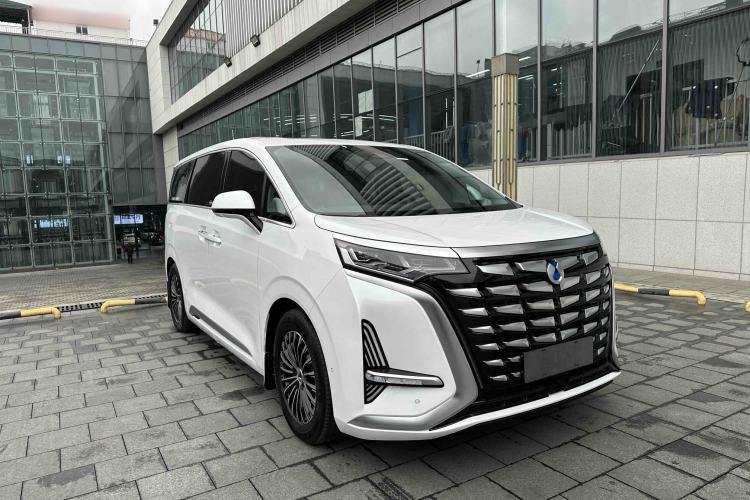 Used Denza D9 2022 DM-i 970 Four-Wheel Drive Flagship Model